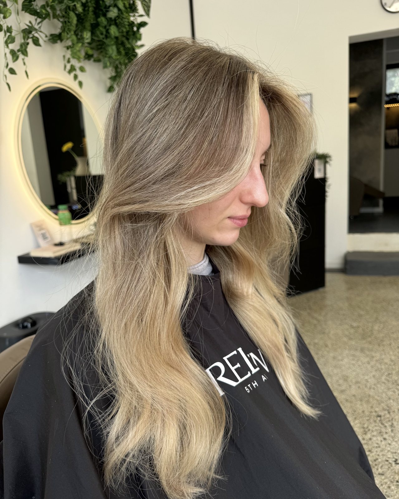 Z hnědé do teplé blond — po